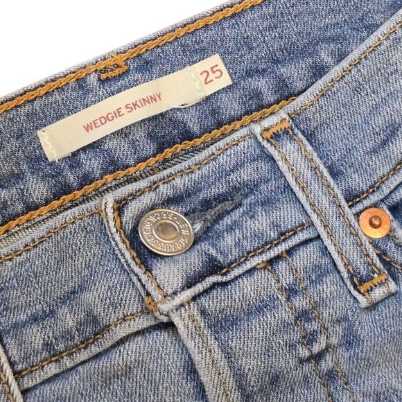 Distressed Women's LEVI Wedgie Skinny Ankle Jeans sz 25 - Picture 1 of 13